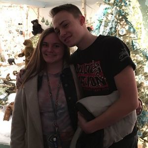 Meet your Posher, Logan